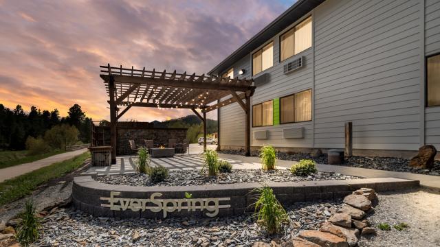 EverSpring Inn